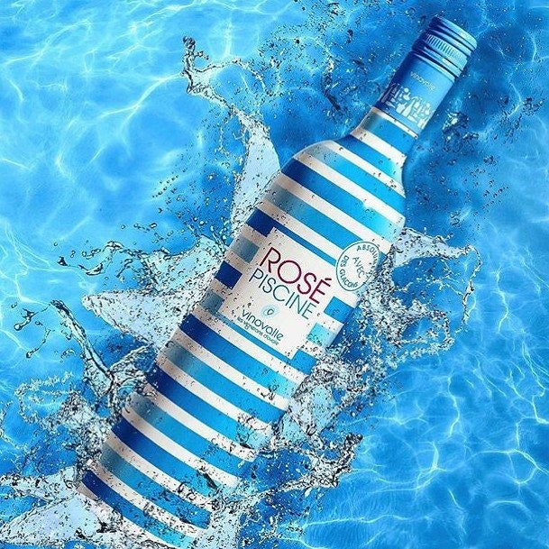 Bebe-se com duas pedras de gelo… conheça a história do vinho Piscine